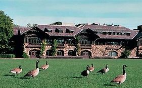 The Overlook Lodge Bear Mountain